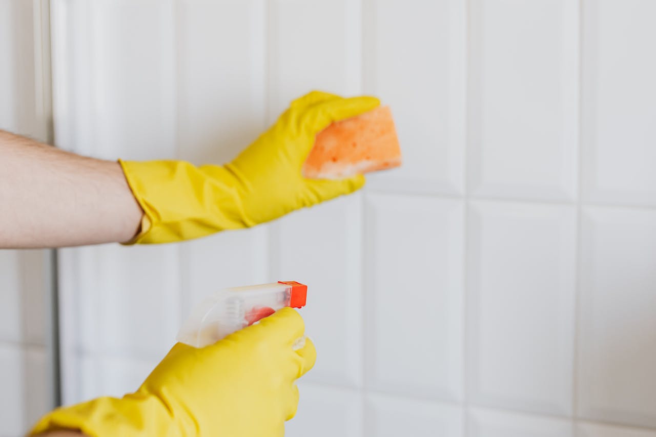 Real-Property-Management-cleaning-home Real-Property-Management-cleaning-home