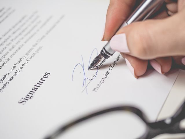 lease-signing